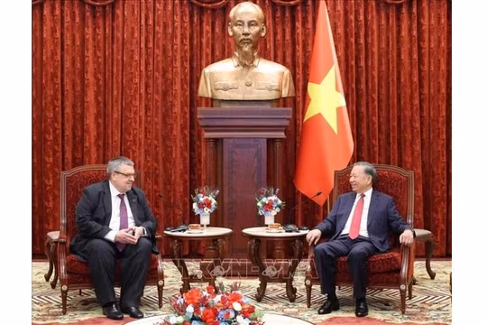 Quan hệ Việt Nam-Liên bang Nga tiếp tục phát triển mạnh mẽ, vì lợi ích của nhân dân hai nước