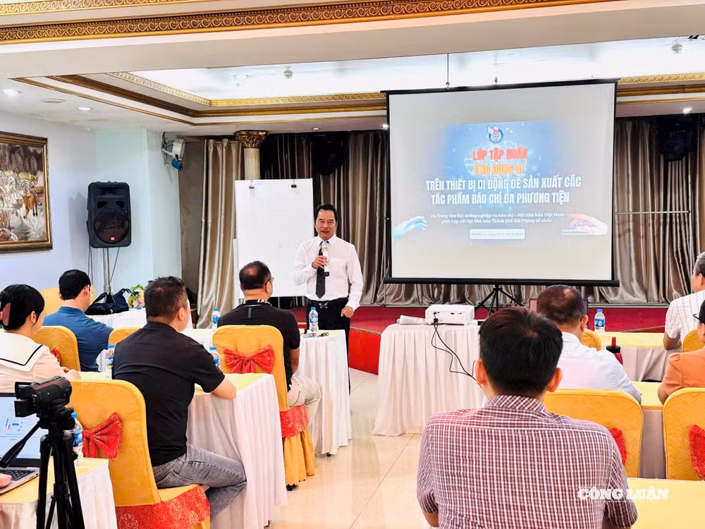 Hội nhà báo Hải Phòng thường xuyên tổ chức tập huấn nâng cao kỹ năng chuyên môn cho phóng viên hoạt động trên địa bàn thành phố.