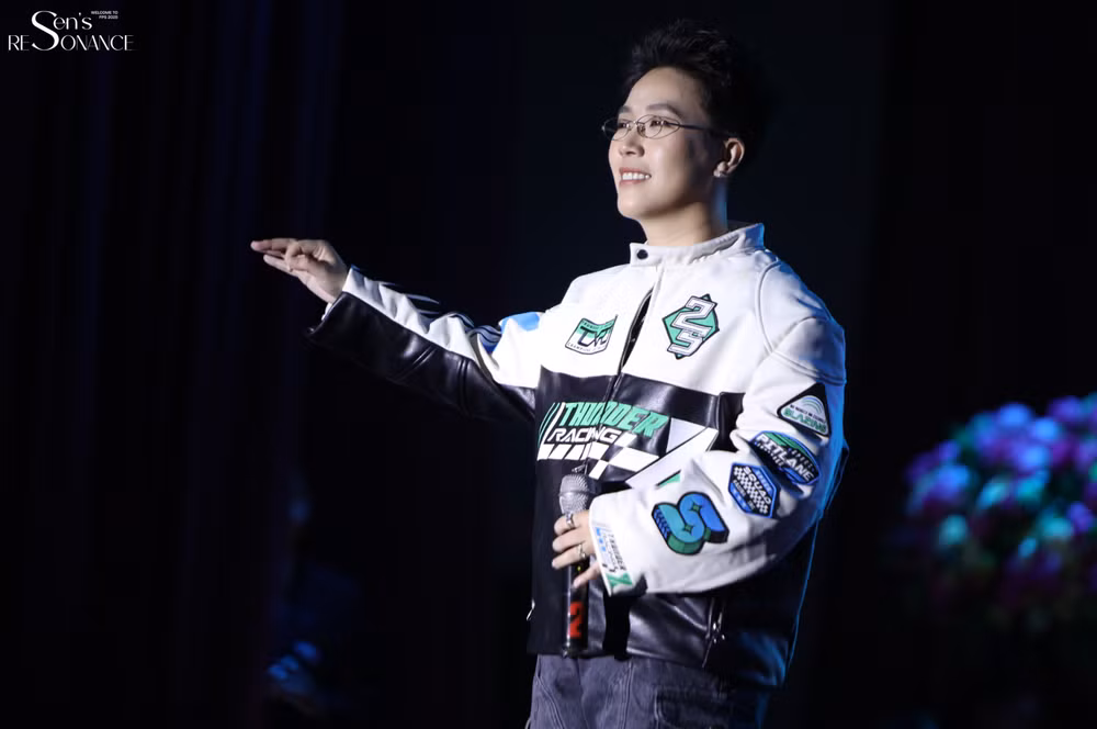 Ảnh màn hình 2025-10-25 lúc 06.42.19