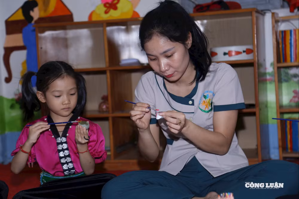 Cô Nguyễn Thị Thu Hà, giáo viên Trường Mầm non Bản Lang.