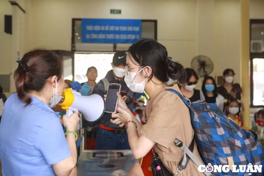 Ngành đường sắt điều chỉnh thông tin trên "Thẻ lên tàu hỏa"