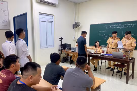 Hà Nội: Lịch sát hạch, cấp giấy phép lái xe trên địa bàn tháng 8/2026