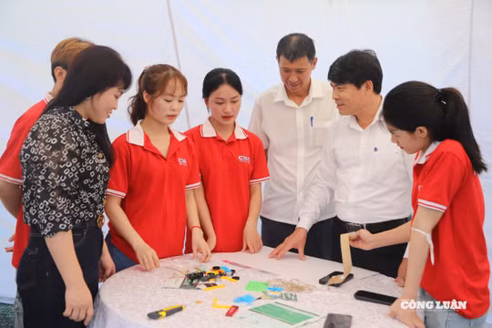 Dùng AI để 'làm hộ' dự án nghiên cứu, học sinh có thể bị cấm thi 2 năm