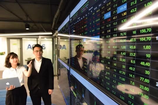 Dự báo VN-Index: Dòng tiền tiếp tục phân hóa mạnh, không mua mới