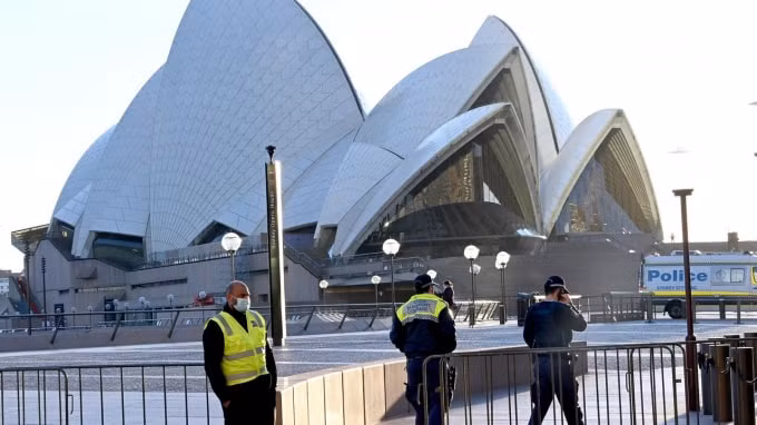 Ca nhiễm lập đỉnh, Sydney có thể bị phong toả nhiều tháng. Ảnh minh họa