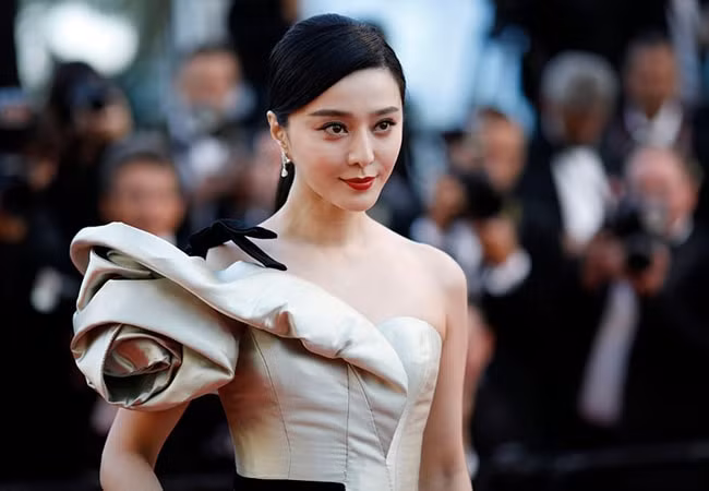 Ngày về giới giải trí quá khó và xa xôi của “nữ hoàng thảm đỏ” một thời.