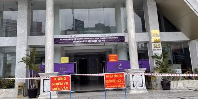 Một điểm cách ly tại Tân Bình. Ảnh: Thái Sơn
