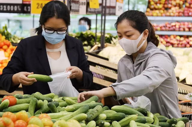 Nhiều mặt hàng nông sản đang có hiện tượng cung vượt cầu.