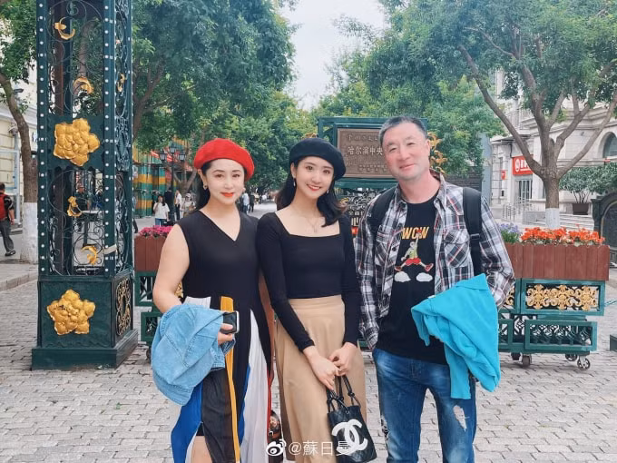 Điều Tô Mạn Nhật canh cánh trong lòng chính là chưa kịp báo hiếu, ngược lại còn để cha mẹ cực nhọc chăm sóc.