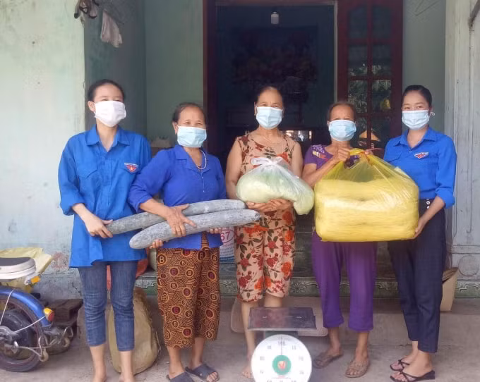 Tuổi trẻ huyện Thọ Xuân hưởng ứng Tuần lễ Hướng về Thành phố mang tên Bác. Ảnh: TĐTH