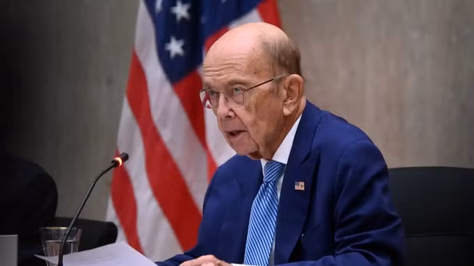 Cựu Bộ trưởng Thương mại Wilbur Ross phát biểu trong Đối thoại Chiến lược Hoa Kỳ-Qatar thường niên lần thứ ba tại Bộ Ngoại giao ở Washington vào ngày 14 tháng 9 năm 2020. © Reuters