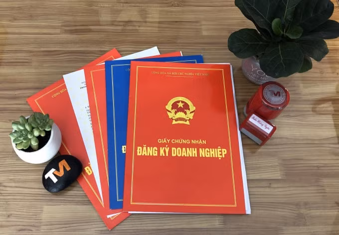 Trong 6 tháng đầu năm 2021,&nbsp; cả nước có 70.209 doanh nghiệp rút lui khỏi thị trường, tăng 24,9% so với cùng kỳ năm 2020. Như vậy, mỗi ngày, cả nước có khoảng 390 doanh nghiệp đã hoặc chuẩn bị phá sản.