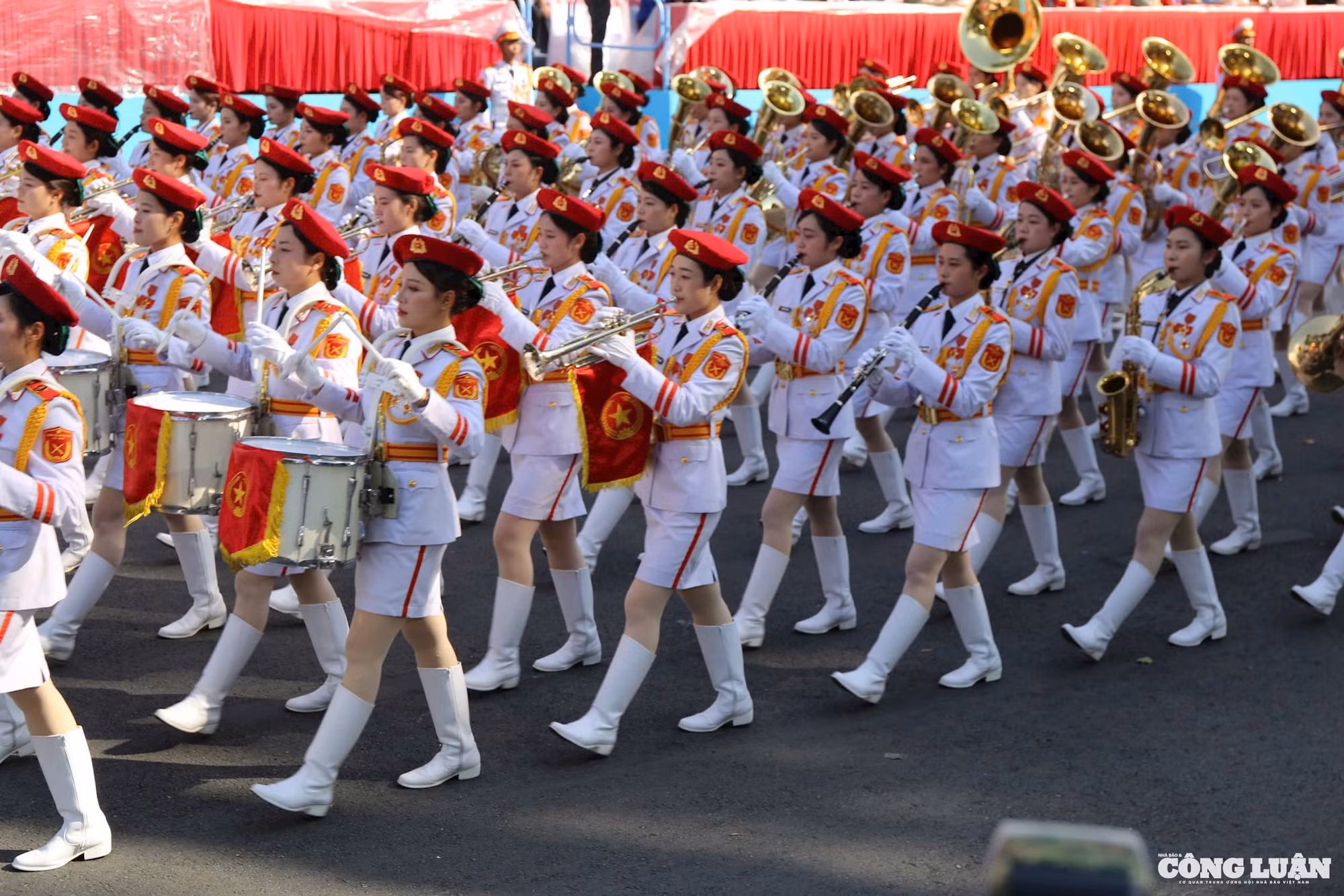 tong-duyet-dieu-binh-10.jpg