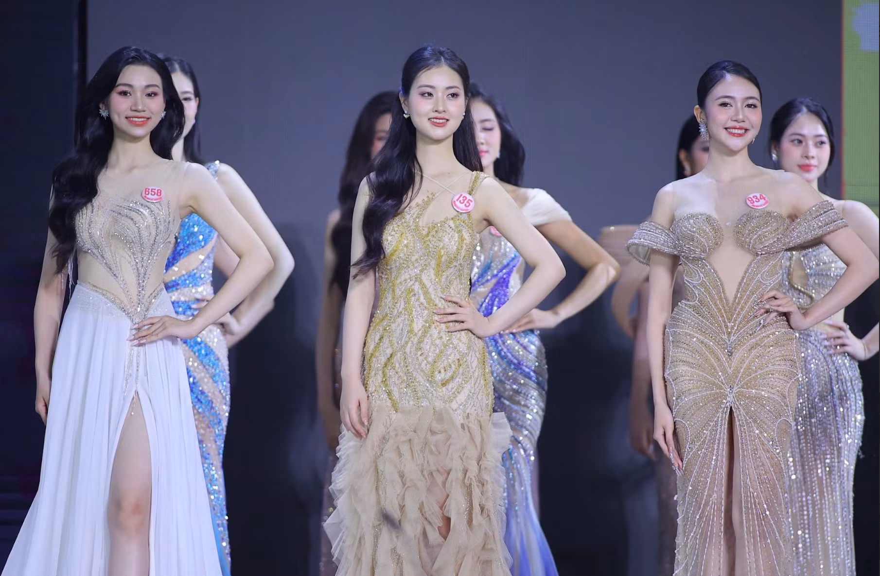 Ảnh màn hình 2025-04-21 lúc 13.41.45