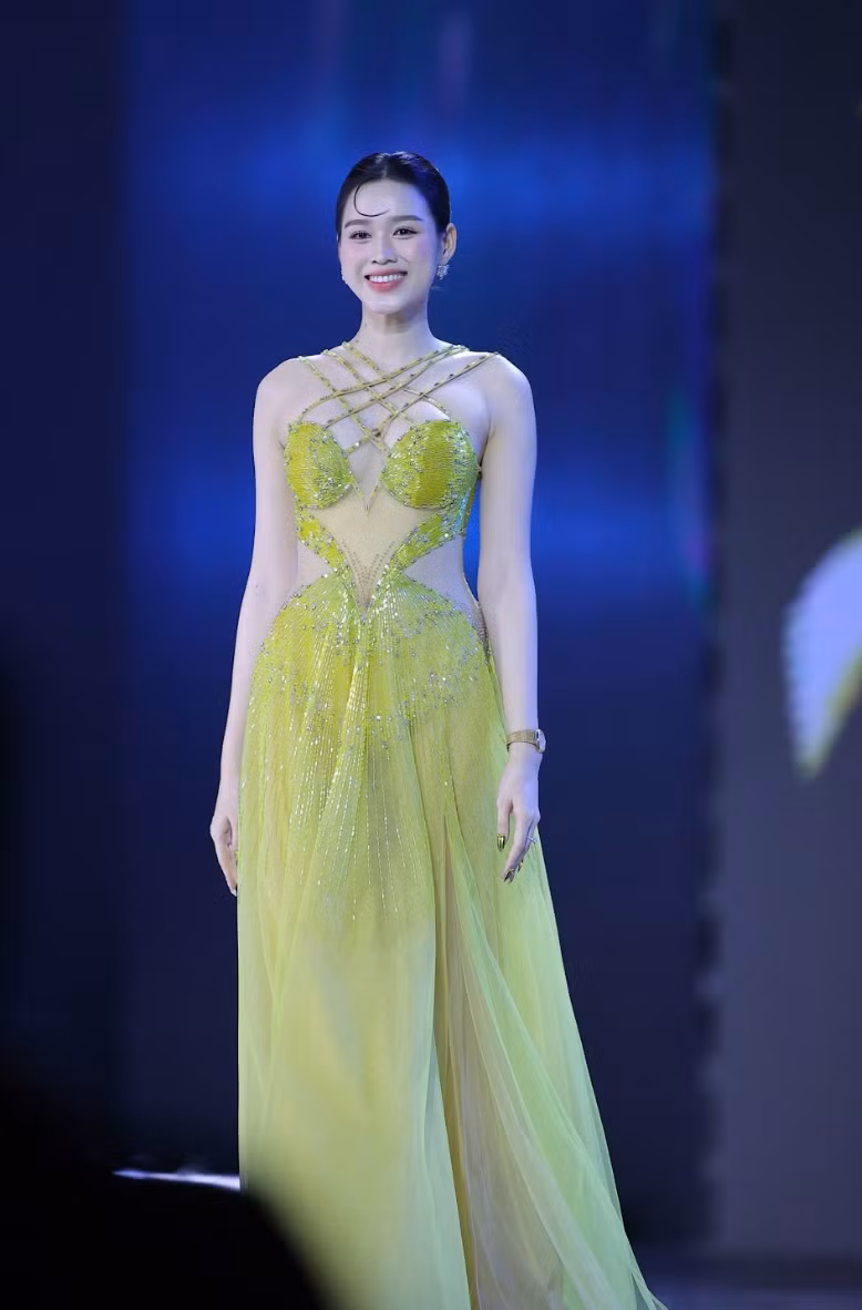 Ảnh màn hình 2025-04-21 lúc 13.41.54