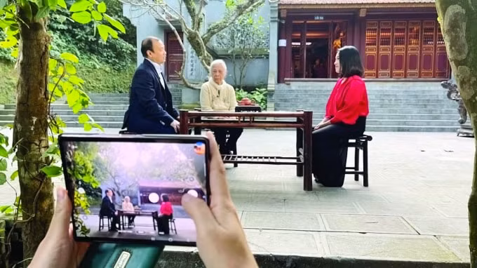 hoi sela noi tap hop thao luan dan chu khachquan ve cac van de moi hinh 2