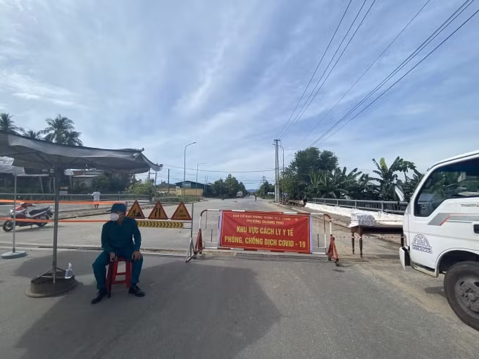 lien tiep lenh dong cua dn roi lai cho mo lanh dao tinh quang ngai khien dn buc xuc hinh 1