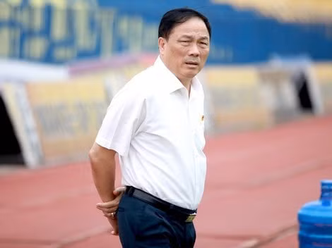 Ông chủ bầu Đệ chia tay CLB Thanh Hóa trước thềm mùa giải 2021. Ảnh: TL