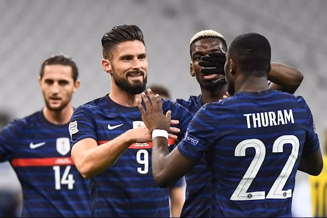 Tiền đạo Giroud có cú đúp bóng đẹp mắt ở trận này. Ảnh: bongda24h.vn