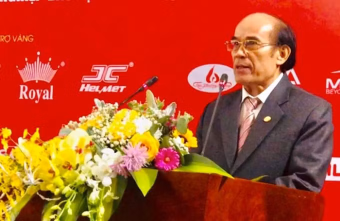 Chủ tịch Hiệp hội Chống hàng giả và Bảo vệ thương hiệu Việt Nam Lê Thế Bảo công bố quyết định thành lập Chi nhánh Hiệp hội Chống hàng giả và Bảo vệ thương hiệu Việt Nam tại TP.HCM.