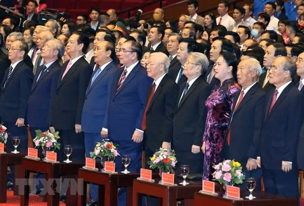 Các vị lãnh đạo, nguyên lãnh đạo Đảng và Nhà nước tham dự buổi lễ. Ảnh: TTXVN