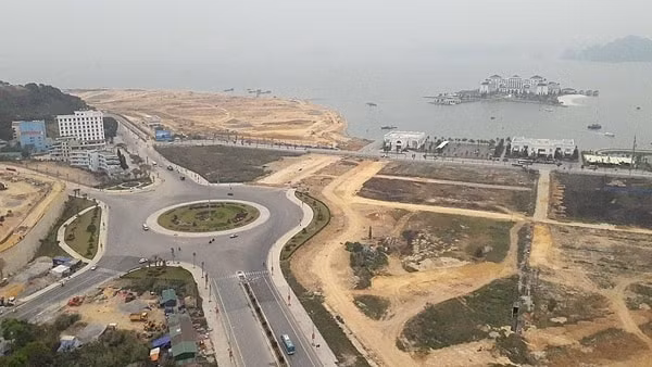 UBND TP Hạ Long tạm dừng tách thửa, chuyển mục đích sử dụng đất tại 11 xã phường từ ngày 10/11/2010