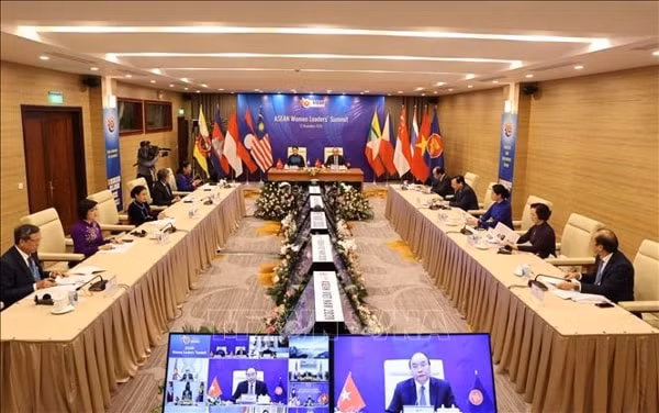 Hội nghị Thượng đỉnh Lãnh đạo nữ ASEAN tại điểm cầu Hà Nội. Ảnh: TTXVN