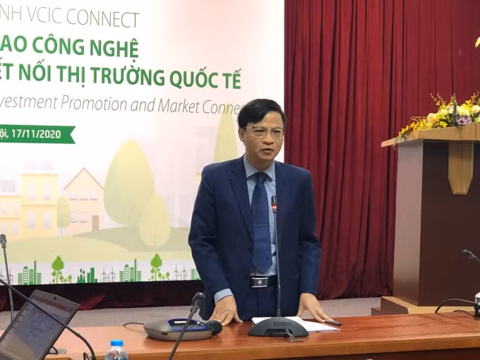 ông Phạm Đức Nghiệm - Phó Cục trưởng Cục Phát triển thị trường và doanh nghiệp khoa học và công nghệ, Giám đốc Ban quản lý VCIC phát biểu khai mạc.