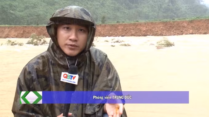 Phóng viên Trung Đức.