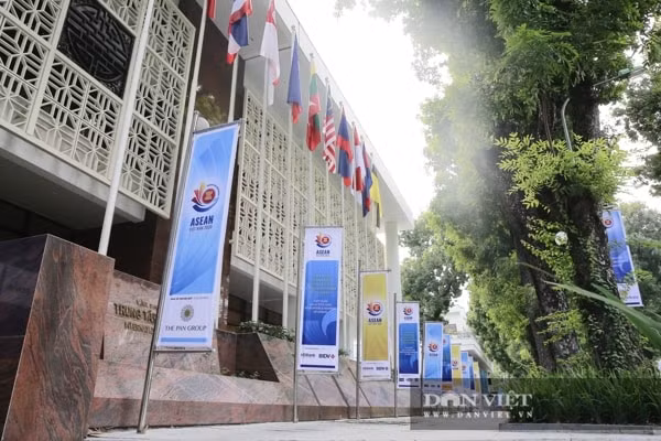 Hội nghị Cấp cao ASEAN lần thứ 37 và các Hội nghị Cấp cao liên quan sẽ được tổ chức tại Trung tâm Hội nghị Quốc tế (ICC) số 11 Lê Hồng Phong, Hà Nội theo hình thức trực tuyến. Ảnh: Dân Việt