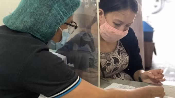 Philippines đang đối mặt với nguy cơ bùng nổ dân số do tình trạng mang thai ngoài ý muốn tăng mạnh giữa đại dịch Covid-19 - Ảnh: Ana Santos/Al Jazeera