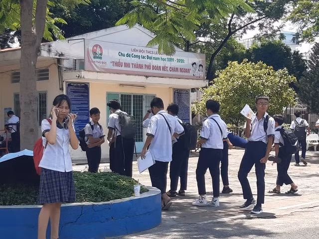 Hội đồng thi Trường THCS Lê Quý Đôn đã nhanh chóng bố trí 1 phòng thi riêng cho thí sinh vừa mổ ruột thừa.