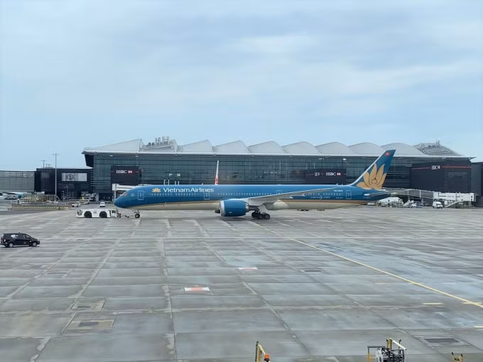 Vietnam Airlines khuyến cáo người dân cần đặc biệt cảnh giác với những đề nghị hỗ trợ mua vé máy bay về nước không rõ nguồn gốc.