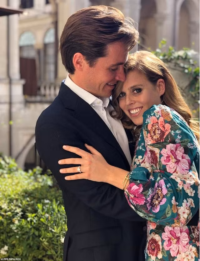 Công chúa Beatrice và Edoardo Mapelli Mozzi.