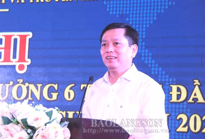 Ông Nguyễn Long Hải, Phó Chủ tịch UBND tỉnh phát biểu tại hội nghị. Ảnh: baolangson.