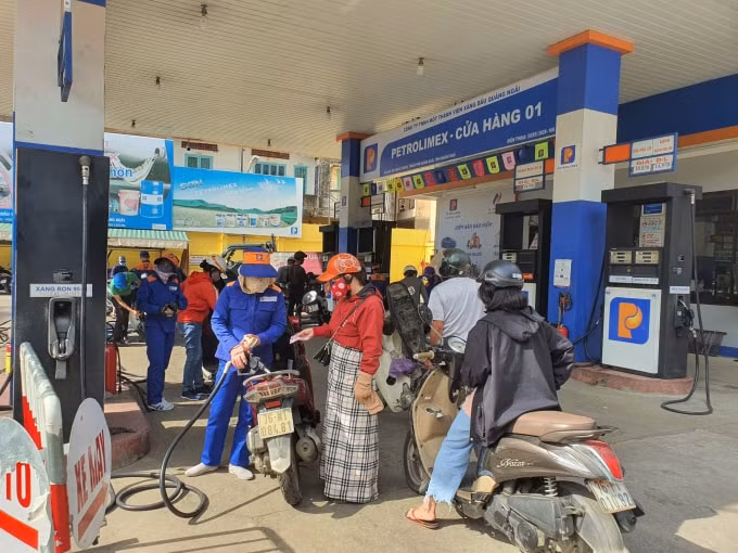 Dịch bệnh được kiểm soát, nhu cầu tiêu thụ xăng dầu đã tăng trở lại.