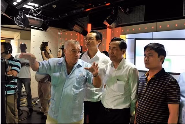 Ông Thuận Hữu, Ủy viên Trung ương Đảng, Tổng Biên tập báo Nhân Dân, Phó Trưởng ban Tuyên giáo Trung ương, Chủ tịch Hội Nhà báo Việt Nam dẫn đầu đoàn Đại biểu HNBVN trong chuyến thăm và làm việc tại Cuba.