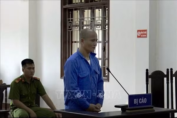 Bị cáo Nguyễn Việt Bắc tại phiên tòa sơ thẩm. Ảnh: TTXVN