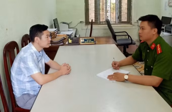 Hoàng Anh Tuấn tại cơ quan Công an. Ảnh: ND.