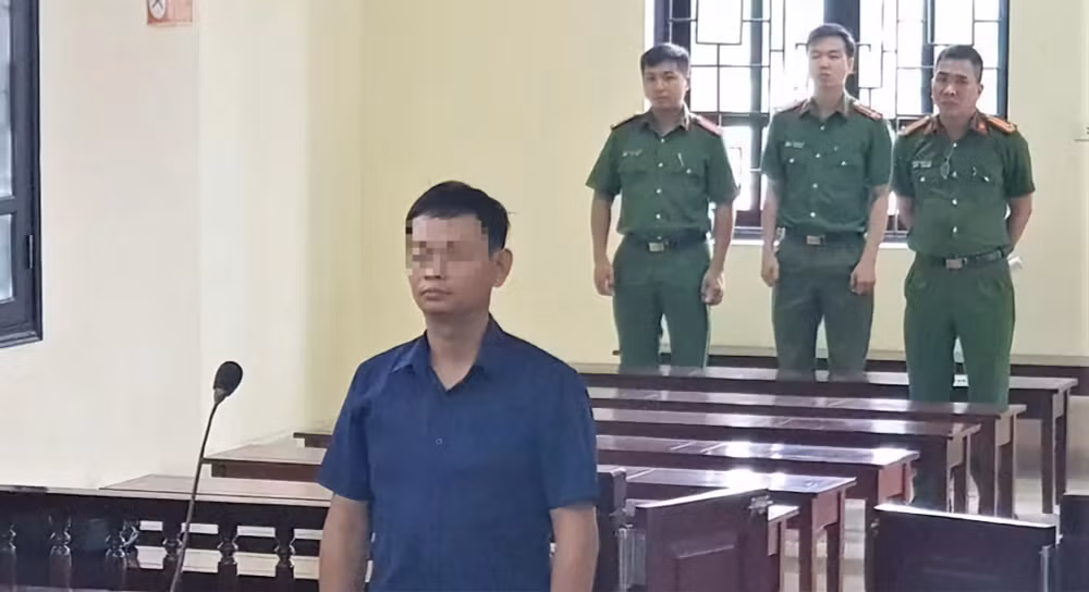 hai phong gia mao giay to dat dai cuu cong chuc dia chinh linh 42 thang tu giam hinh 1