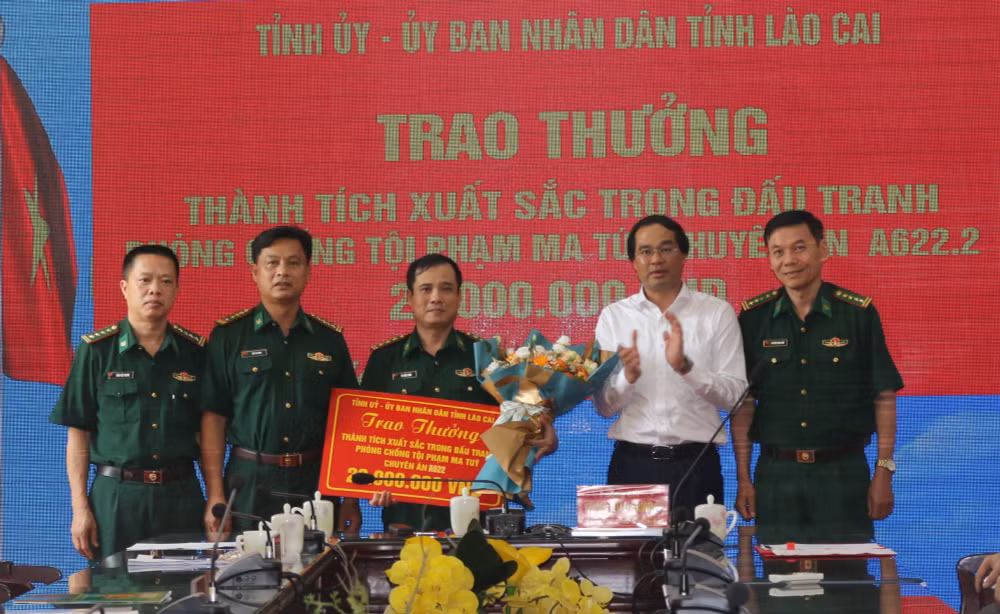 lao cai thuong nong bo doi bien phong bat giu lien tiep cac vu ma tuy lon hinh 1