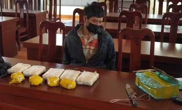 Đối tượng Chum cùng tang vật