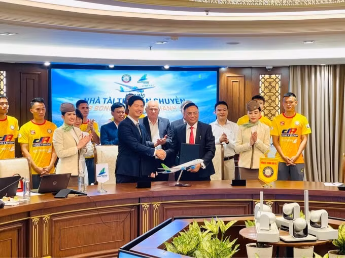 Gói tài trợ của Bamboo Airways cho bóng đá Thanh Hóa trị giá gần 2 tỷ đồng