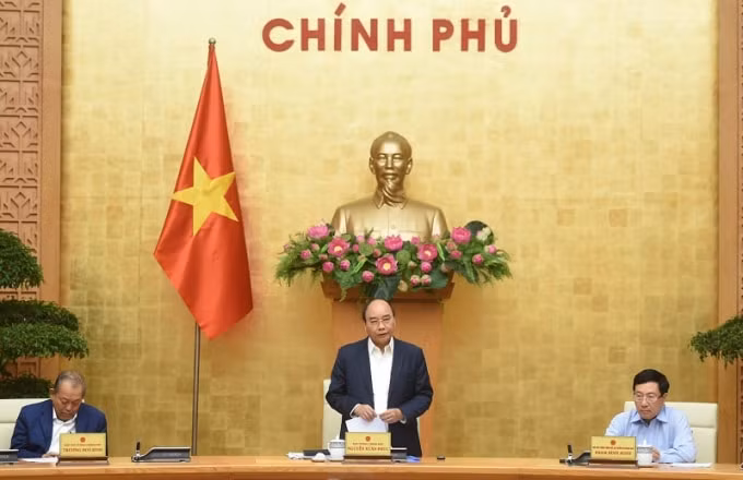 Thủ tướng Nguyễn Xuân Phúc phát biểu kết luận tại cuộc họp.