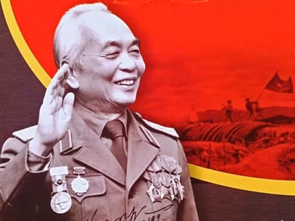 Đại tướng Võ Nguyên Giáp, một vị tướng tài ba-một người con ưu tú luôn nặng lòng vì quê hương Quảng Bình