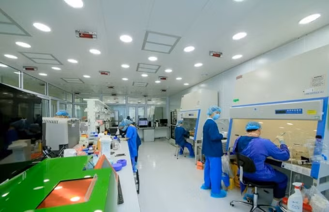 Vinmec đang từng bước đưa các liệu pháp chăm sóc sức khỏe tiên tiến của thế giới đến với người dân Việt Nam như ozone, miễn dịch tự thân, ứng dụng tử vi sinh học…