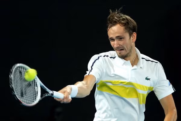 Giành chiến thắng tại Pháp, tay vợt Medvedev giữ vị trí số 2 của Nadal. Ảnh: internet