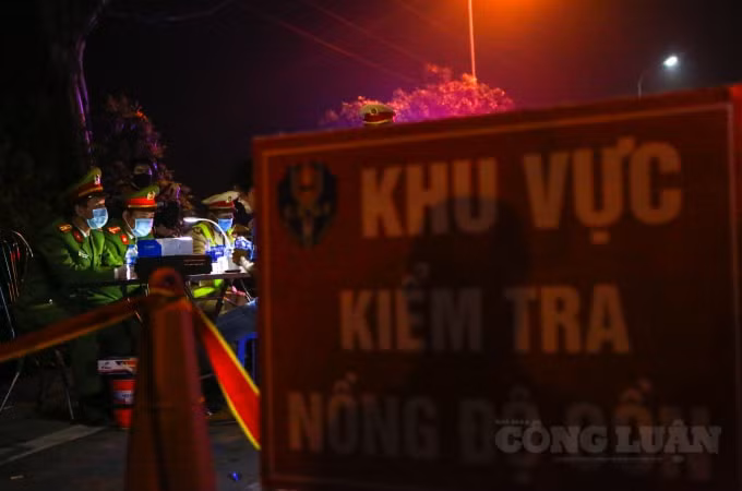 Theo đó, lực lượng CSGT toàn quốc sẽ tập trung tuần tra, kiểm soát và xử lý tập trung vào các tuyến giao thông trọng điểm, các tuyến vận tải hàng hóa, hành khách như cao tốc, quốc lộ, đô thị,… Bộ Công an đã chỉ đạo rất sát về việc tập trung cho công tác điều tra cơ bản nắm chắc tình hình.