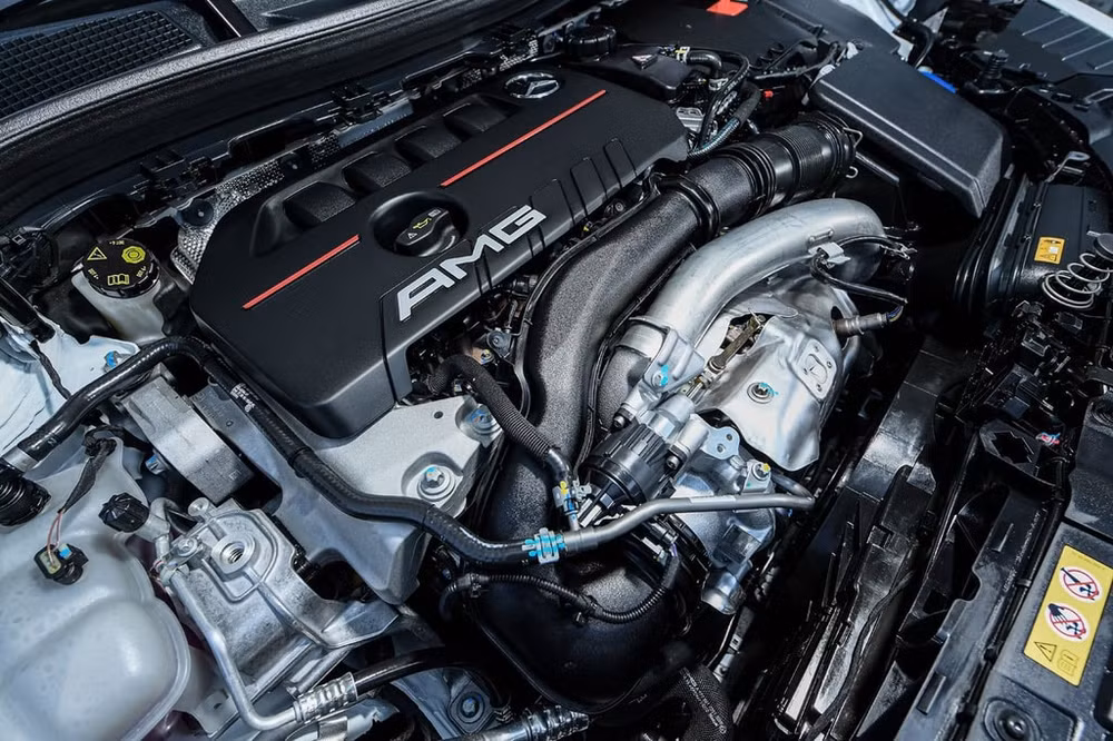 Mercedes-AMG GLA 35 4MATIC 2021 có giá bán 3,19 triệu baht, tương đương 103.895 USD. Ảnh: Motortrivia