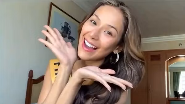 Đại diện từ Philippines -Samantha Maeadaliga Bernardo.